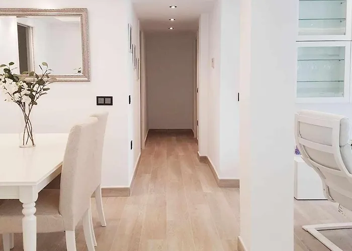 Pepe's - Centro - Parking * Torremolinos